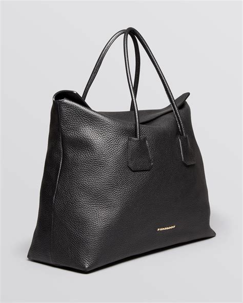 Burberry Baynard Tote Grainy Leather .